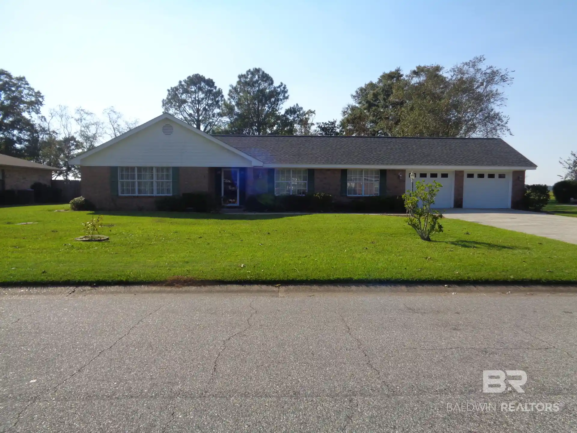 Photo 1 of Single family home for sale at 9075 Fairway Dr, Foley, AL 36535 | MLS# 412049 | Listing updated on 2026-10-27