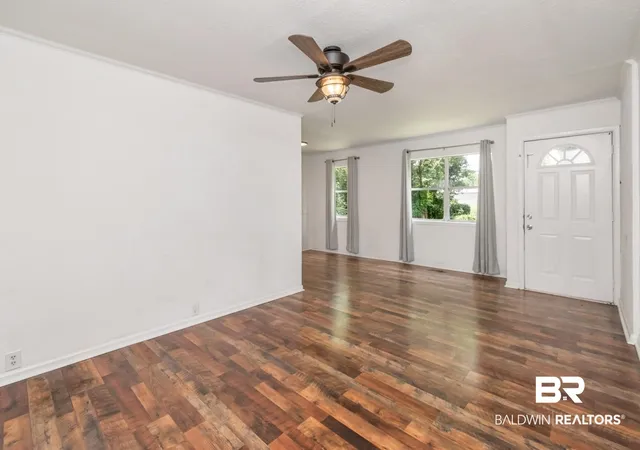 Photo 3 of Sale Pending at 2905 Mcfarland Rd #F, Mobile, AL 36695 | MLS# 399047 | Listing updated on 2026-09-15