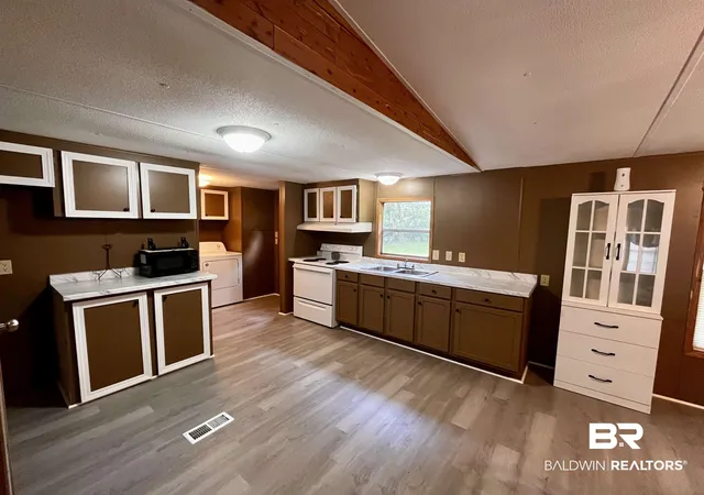 Photo 4 of Single family home for sale at 8168 N Brandy Ln, Mobile, AL 36695 | MLS# 398952 | Listing updated on 2026-08-20