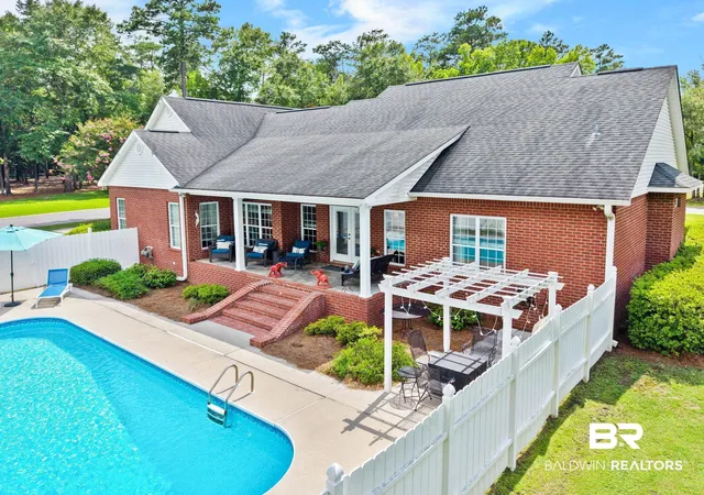 2nd image of 102 Brooks Blvd, Brewton, AL 36426 | MLS# 399377