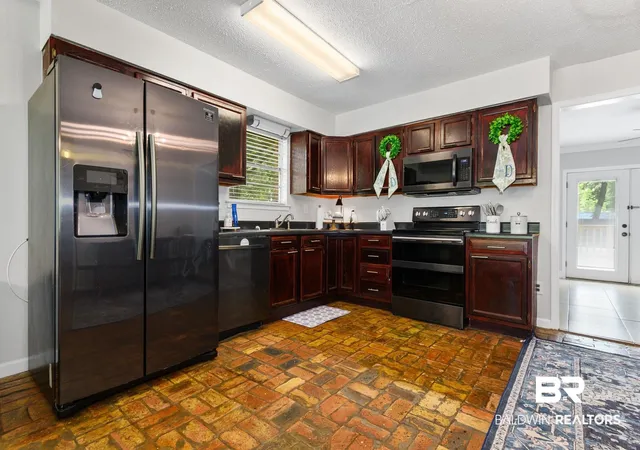 Photo 3 of Sale Pending at 11233 Old Moffat Rd, Wilmer, AL 36587 | MLS# 399339 | Listing updated on 2026-07-28