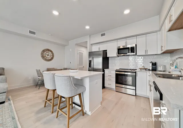 Photo 4 of Townhouse for sale at 903 W Beach Blvd #213, Gulf Shores, AL 36542 | MLS# 397623 | Listing updated on 2026-08-31