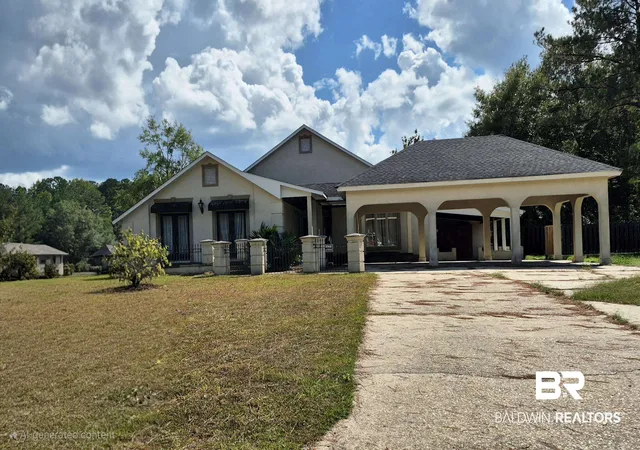 Photo 3 of Townhouse for sale at 104 Wall Dr, Evergreen, AL 36401 | MLS# 390457 | Listing updated on 2026-08-02