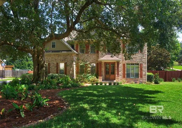 Homes for sale in Fairhope, AL | 814 Darrah Street, Fairhope, AL 36532 | MLS# 383695