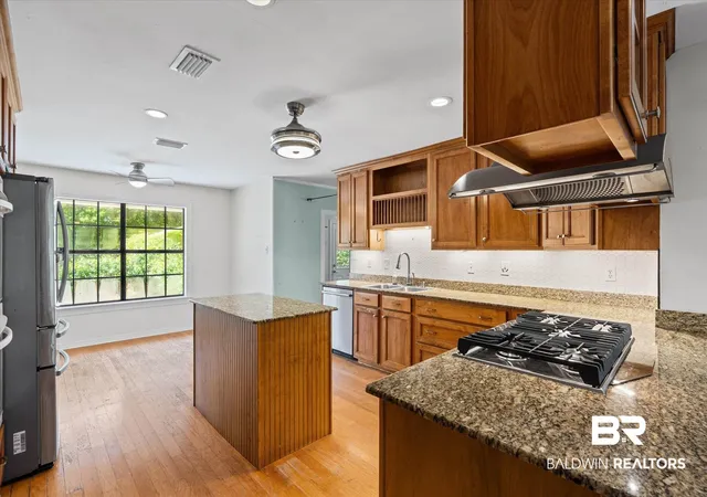 Photo 3 of Single family home for sale at 700 Cedar Ave, Fairhope, AL 36532 | MLS# 396946 | Listing updated on 2026-09-09