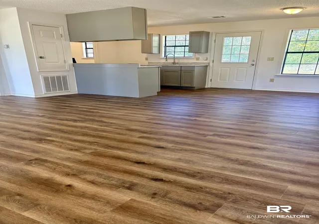 4th image of 47 Fairview St, Evergreen, AL 36401 | MLS# 389527