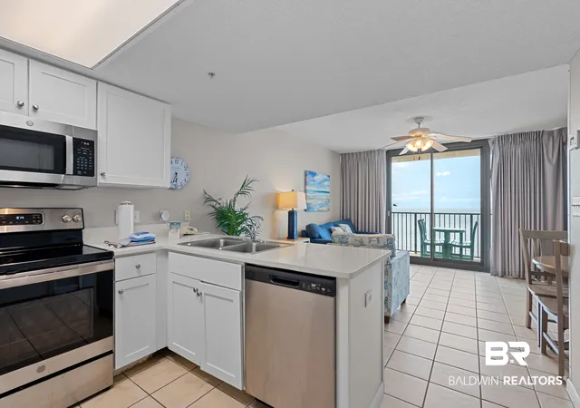 Photo 4 of Townhouse for sale at 533 W Beach Boulevard #UNIT 1402, Gulf Shores, AL 36542 | MLS# 409398 | Listing updated on 2026-09-21