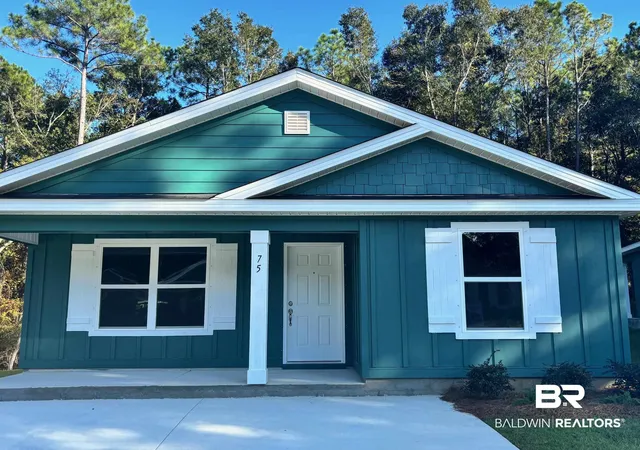Photo 1 of Sale Pending at 75 Summer Oaks Dr, Daphne, AL 36526 | MLS# 387772 | Listing updated on 2026-10-01