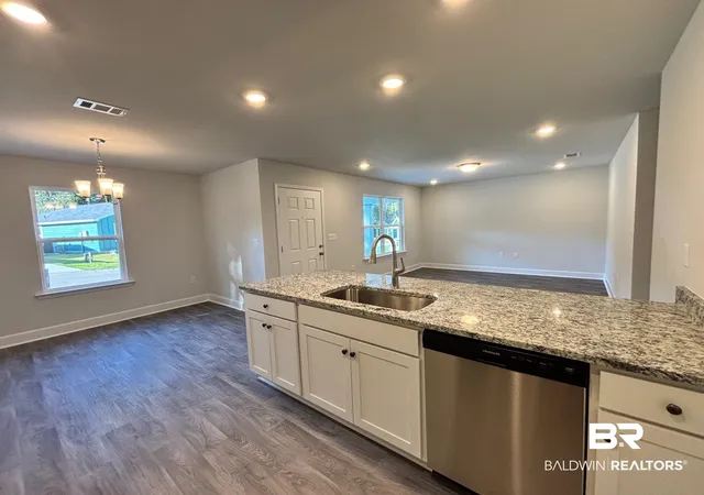 Photo 3 of Sale Pending at 75 Summer Oaks Dr, Daphne, AL 36526 | MLS# 387772 | Listing updated on 2026-10-01