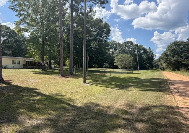3rd image of 557 Poole Road, Castleberry, AL 36432 | MLS# 409016