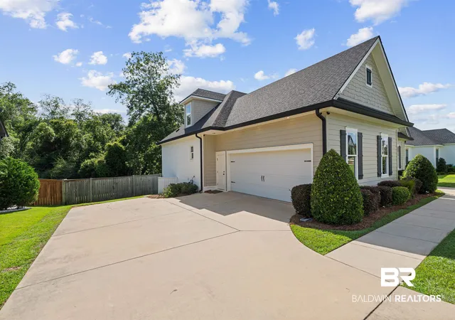 Photo 2 of Single family home for sale at 21761 Veranda Blvd, Fairhope, AL 36532 | MLS# 396936 | Listing updated on 2026-09-24
