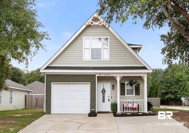 Photo 1 of Single family home for sale at 400 S Belle Chase Court, Fairhope, AL 36532 | MLS# 409052 | Listing updated on 2026-09-06