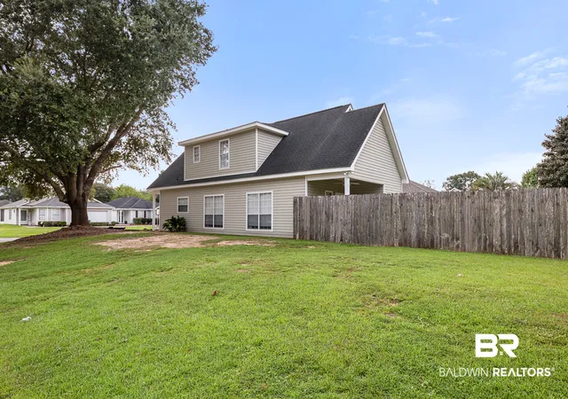 Photo 3 of Single family home for sale at 400 S Belle Chase Court, Fairhope, AL 36532 | MLS# 409052 | Listing updated on 2026-09-06