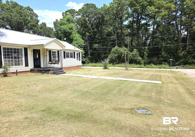 4th image of 105 Spring St, Evergreen, AL 36401 | MLS# 406732