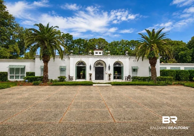 1st image of 18153 Woodland Dr, Fairhope, AL 36532 | MLS# 398076