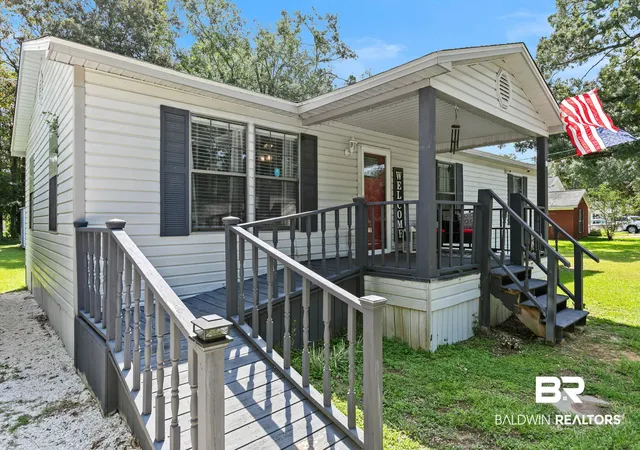 Photo 3 of Single family home for sale at 1006 Mcmillan Ave, Bay Minette, AL 36507 | MLS# 406734 | Listing updated on 2026-09-09