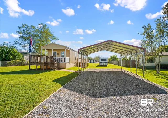 Photo 3 of Single family home for sale at 16968 Lea Cir, Fairhope, AL 36532 | MLS# 386456 | Listing updated on 2026-08-21