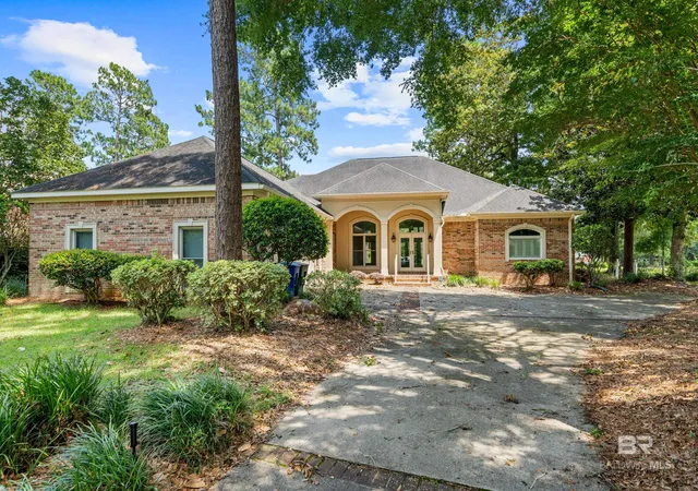 Homes for sale in Daphne, AL | 9604 Aspen Circle, Daphne, AL 36527 | MLS# 398770