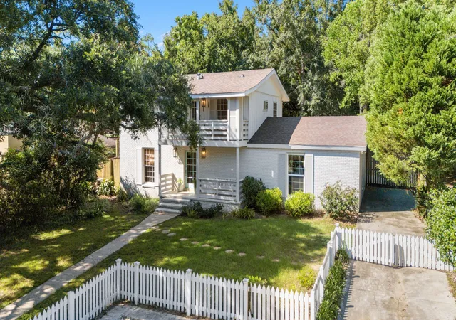 Photo 65 of Single family home for sale at 405 Fairwood Blvd, Fairhope, AL 36532 | MLS# 408555 | Listing updated on 2026-08-27