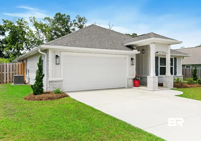 Photo 3 of Single family home for sale at 1121 Hayward Loop, Foley, AL 36535 | MLS# 397621 | Listing updated on 2026-10-01