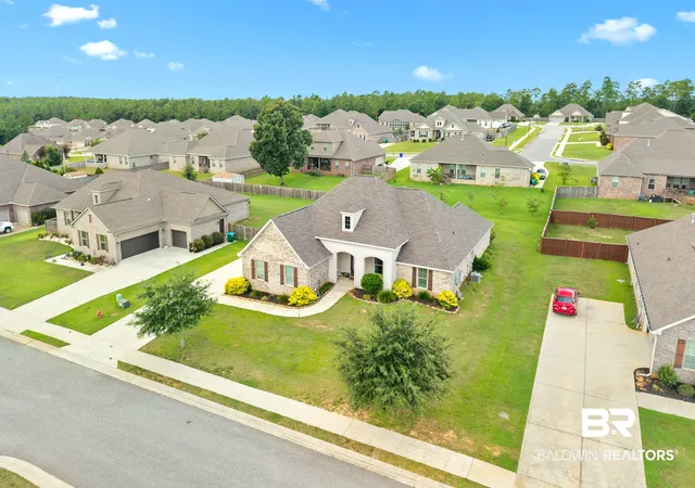 Photo 3 of Single family home for sale at 10687 Cresthaven Dr, Spanish Fort, AL 36527 | MLS# 407070 | Listing updated on 2026-08-14