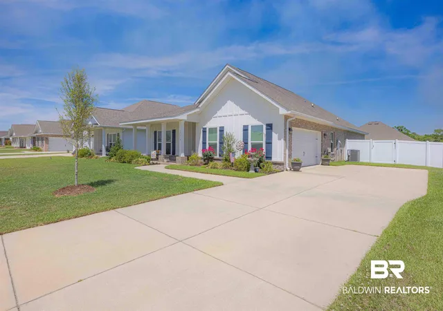 Photo 3 of Single family home for sale at 10670 Winning Colors Trl, Daphne, AL 36526 | MLS# 394812 | Listing updated on 2026-09-09