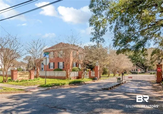 32nd image of 214 Upham St #17C, Mobile, AL 36607 | MLS# 393368