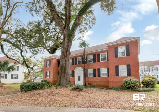 Photo 3 of Townhouse for sale at 214 Upham St #17C, Mobile, AL 36607 | MLS# 393368 | Listing updated on 2026-07-28