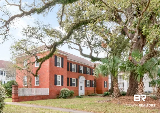 Photo 4 of Townhouse for sale at 214 Upham St #17C, Mobile, AL 36607 | MLS# 393368 | Listing updated on 2026-07-28