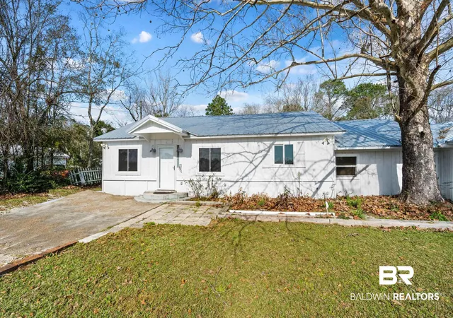 Photo 2 of Townhouse for sale at 24663 Chestnut St, Elberta, AL 36530 | MLS# 398463 | Listing updated on 2026-08-11