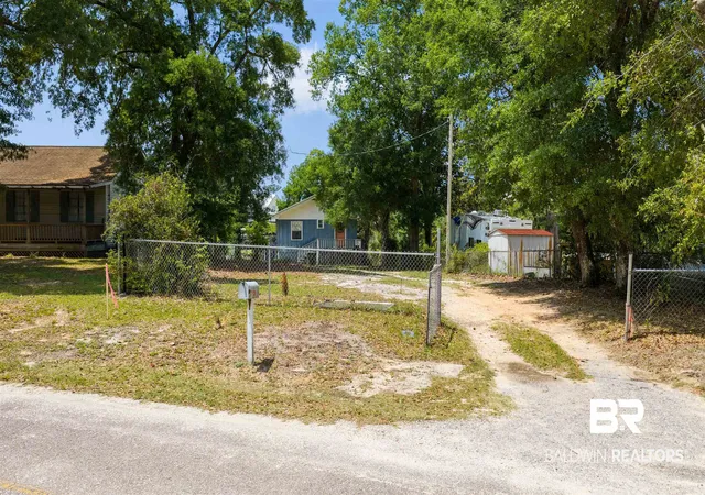 2nd image of 13945 Fish River Acres Circle, Foley, AL 36535 | MLS# 395970