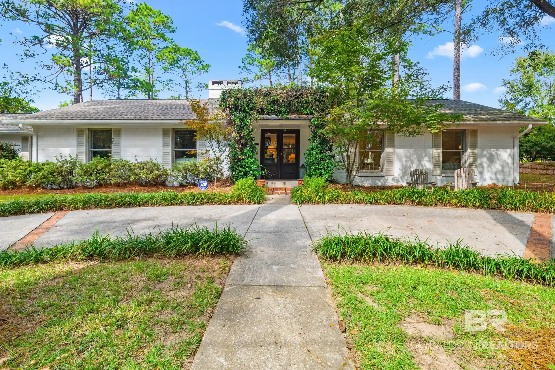 Photo 1 of Single family home for sale at 502 Evergreen St, Fairhope, AL 36532 | MLS# 412374 | Listing updated on 2026-10-27