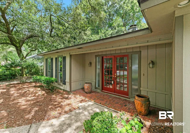 Photo 3 of Single family home for sale at 113 Ferncliff Cir, Daphne, AL 36526 | MLS# 398658 | Listing updated on 2026-09-23