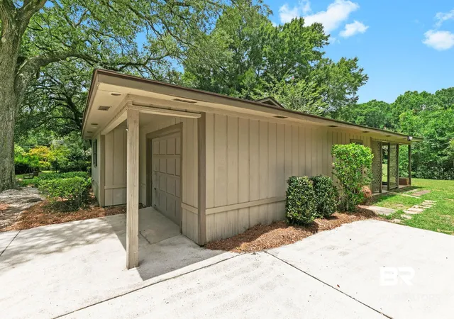 Photo 4 of Single family home for sale at 113 Ferncliff Cir, Daphne, AL 36526 | MLS# 398658 | Listing updated on 2026-09-23