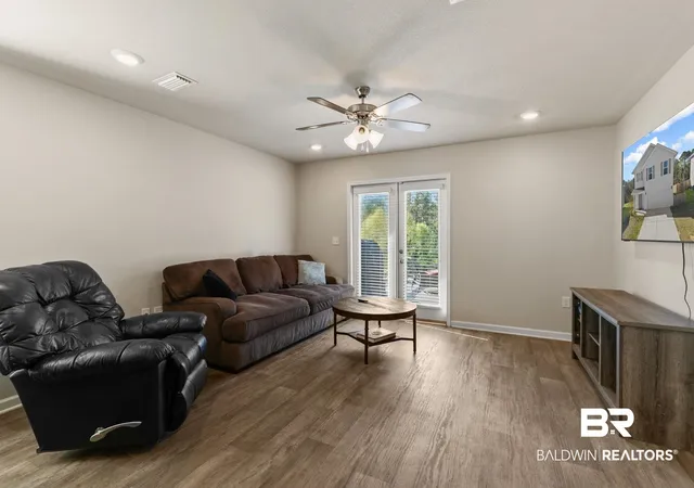 Photo 3 of Sale Pending at 32234 Calder Ct, Spanish Fort, AL 36527 | MLS# 394370 | Listing updated on 2026-08-24