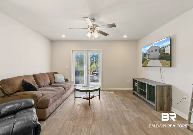 Photo 4 of Sale Pending at 32234 Calder Ct, Spanish Fort, AL 36527 | MLS# 394370 | Listing updated on 2026-08-24