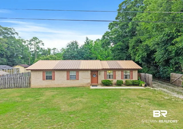 1st image of 112 Duncan St, Brewton, AL 36426 | MLS# 399924