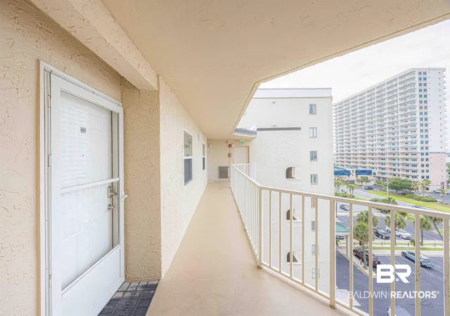 Photo 4 of Townhouse for sale at 1001 W Beach Blvd #83, Gulf Shores, AL 36542 | MLS# 393102 | Listing updated on 2026-08-26