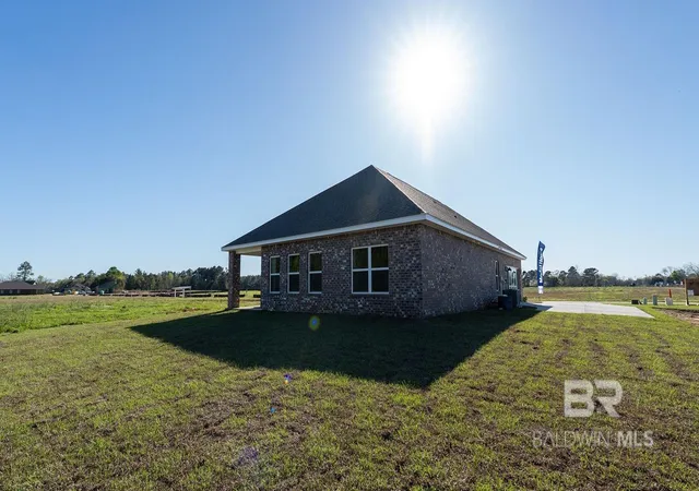 Homes for sale in Foley, AL | 18328 Iron Horse Circle, Foley, AL 36535 | MLS# 398469