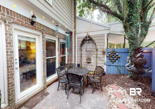 Photo 3 of Townhouse for sale at 6012 Sussex Dr, Mobile, AL 36608 | MLS# 406755 | Listing updated on 2026-10-07
