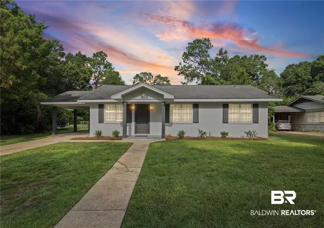 Photo 1 of Sale Pending at 1605 Woodley Rd, Mobile, AL 36618 | MLS# 407053 | Listing updated on 2026-09-16