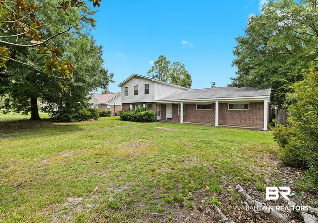 Photo 3 of Sale Pending at 1400 Belleville Ave, Brewton, AL 36426 | MLS# 400074 | Listing updated on 2026-08-26