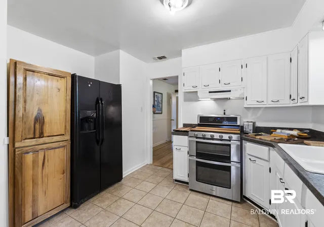 Photo 4 of Single family home for sale at 5609 Diane Dr, Mobile, AL 36618 | MLS# 409200 | Listing updated on 2026-09-18