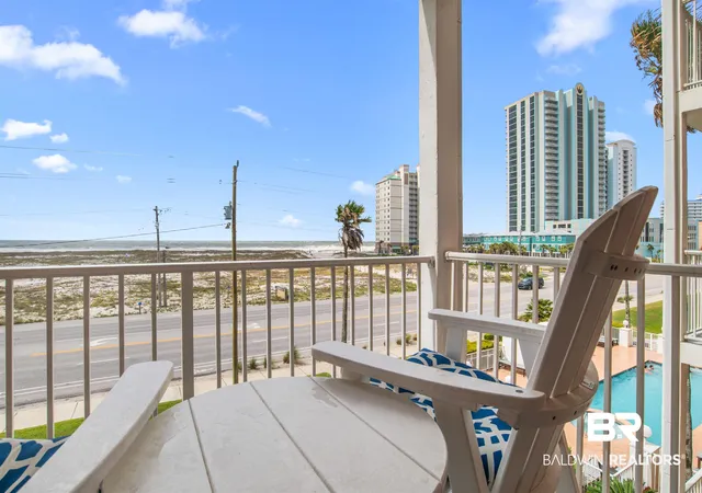 Photo 3 of Townhouse for sale at 572 E Beach Blvd #314, Gulf Shores, AL 36542 | MLS# 399967 | Listing updated on 2026-09-23