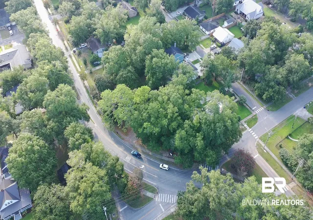 Photo 3 of Land for sale at 752 Fairhope Ave, Fairhope, AL 36532 | MLS# 409194 | Listing updated on 2026-08-22