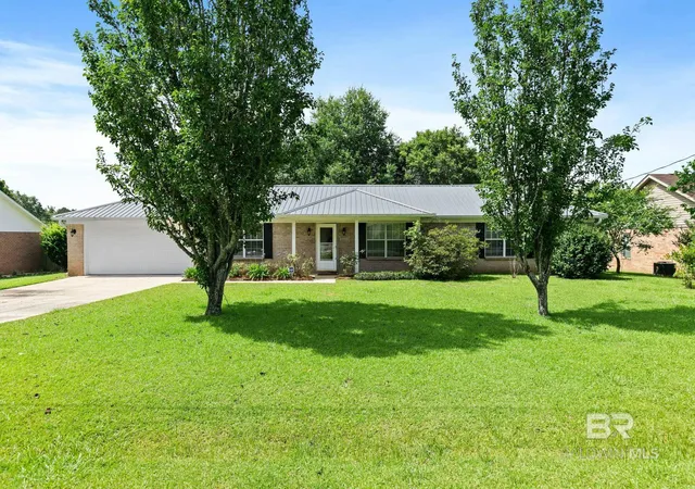 Homes for sale in Robertsdale, AL | 19740 Sandstone Lane, Robertsdale, AL 36567 | MLS# 398334