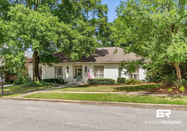 Photo 30 of Sale Pending at 229 W Lakewood Dr, Mobile, AL 36608 | MLS# 397635 | Listing updated on 2026-09-08