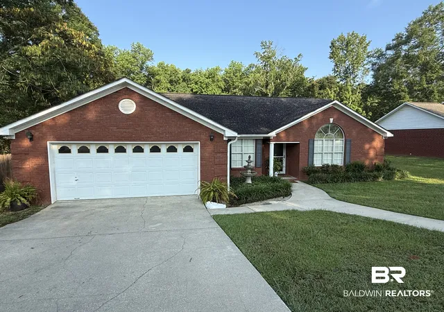 Photo 2 of Sale Pending at 100 Sue St, Flomaton, AL 36441 | MLS# 409202 | Listing updated on 2026-09-11