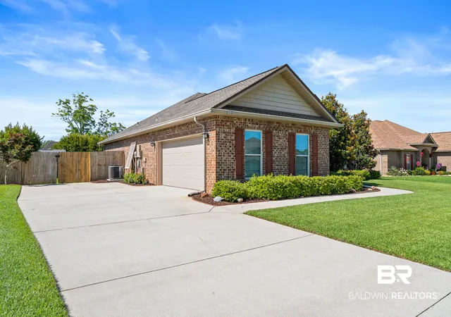 Photo 2 of Single family home for sale at 1121 Orlando Dr, Foley, AL 36535 | MLS# 409188 | Listing updated on 2026-09-04