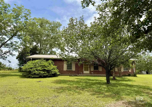 Homes for sale in Brewton, AL | 3642 Old Castleberry Road, Brewton, AL 36426 | MLS# 398382